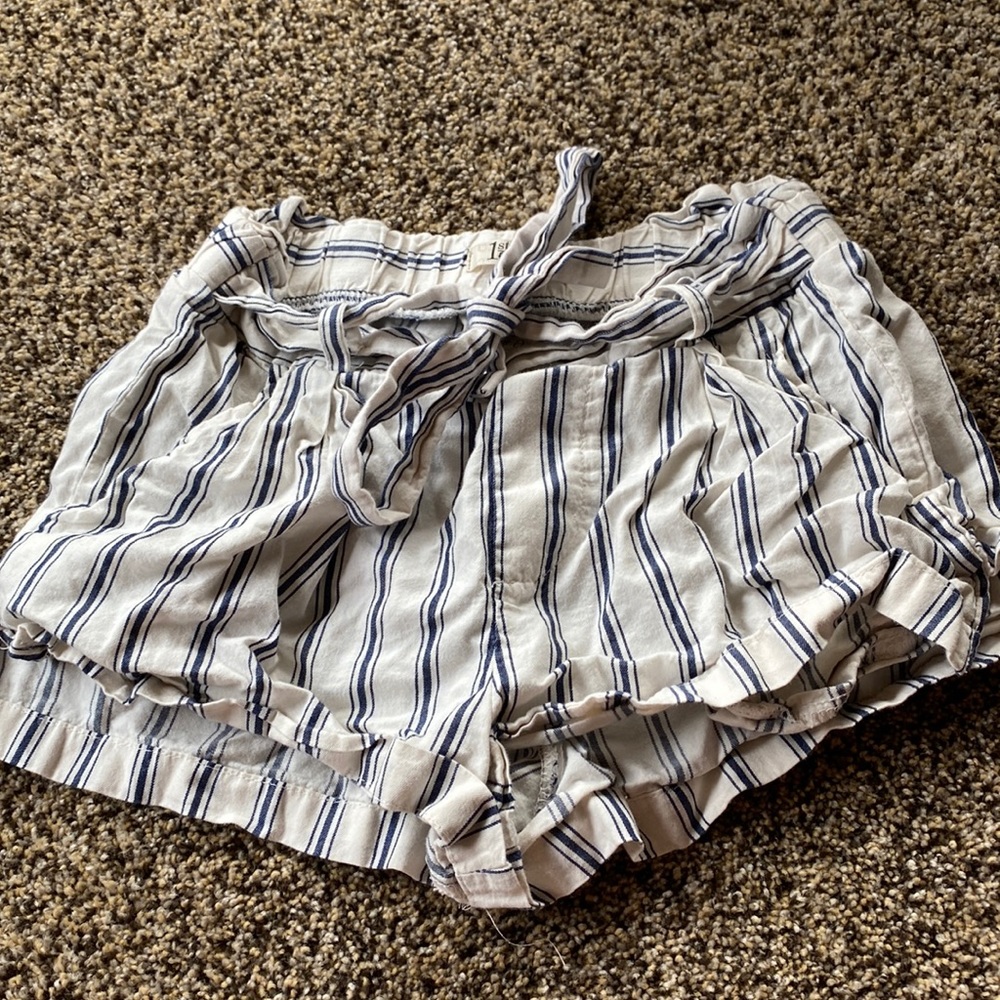 Tie Striped Shorts
